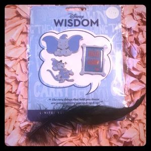 💙🐘NWT Disney Wisdom Dumbo Pins🐘💙